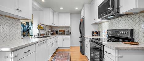 Microwave, oven, stovetop, dishwasher