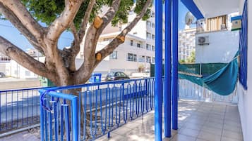 Apartament, 2 dormitoris, cuina, vistes a la ciutat | Terrassa o pati