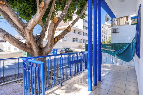 อพาร์ทเมนท์, 2 ห้องนอน, ห้องครัว, วิวเมือง | ลานระเบียง/นอกชาน