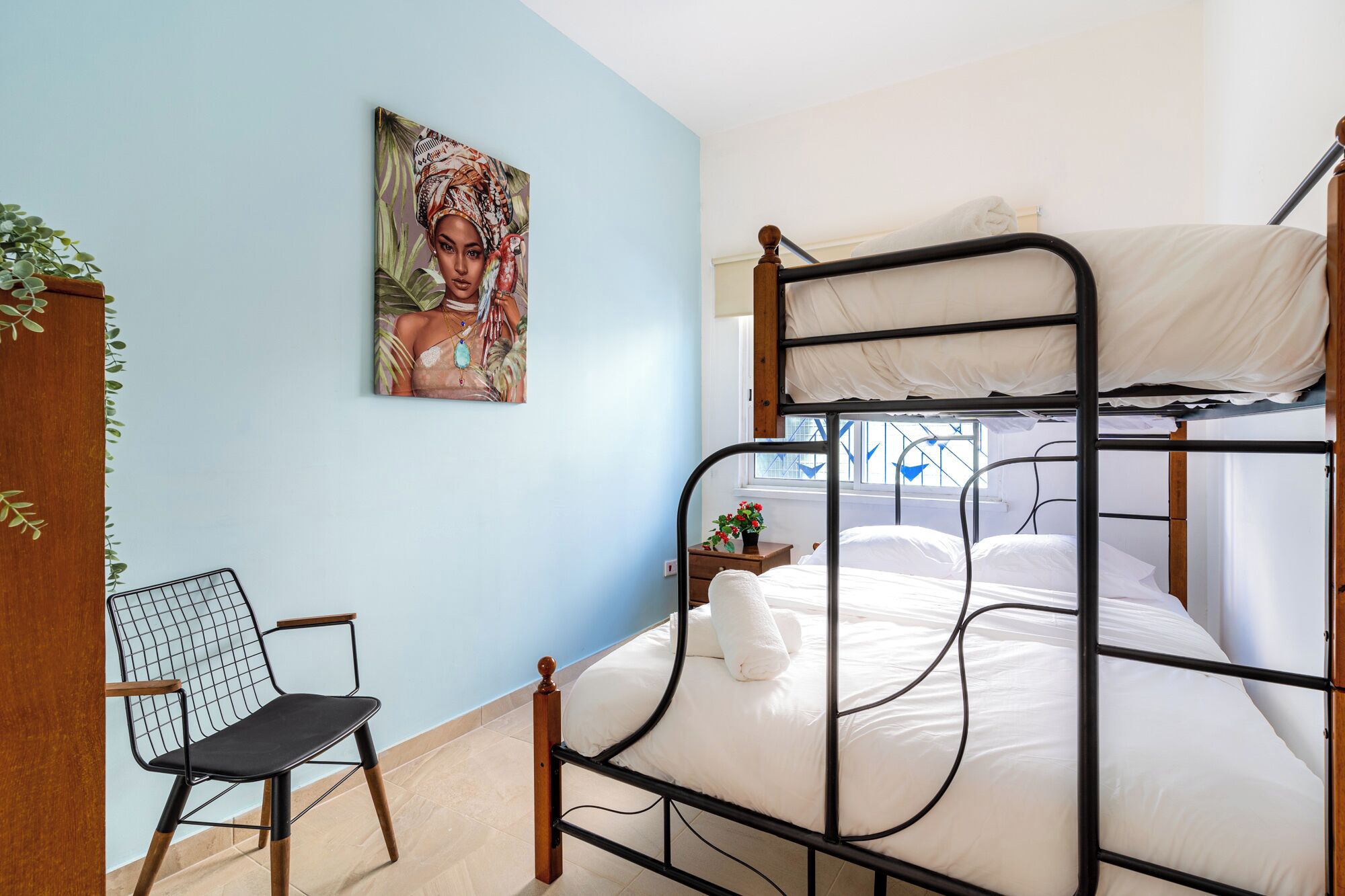 Departamento, 2 habitaciones, cocina, vista a la ciudad | Cortinas blackout, tabla de planchar con plancha y wifi gratis 