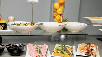 Daily buffet breakfast for a fee