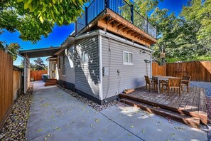 Outdoor dining - Era & Edge | 3BR Victorian at 9th & 9th, Yard, Dog (Salt Lake City)