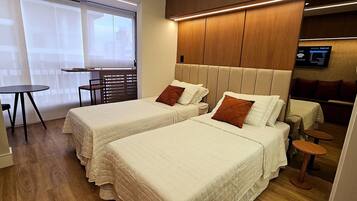 Estudio | Cortinas blackout, tabla de planchar con plancha y wifi gratis