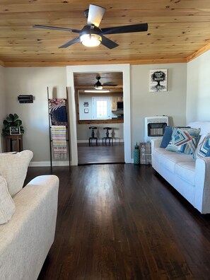 تلفزيون ذكي