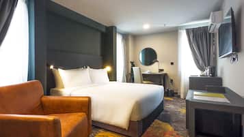 Deluxe Room, 1 Queen Bed