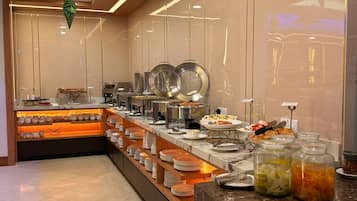 Daily buffet breakfast for a fee