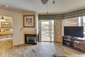 TV, fireplace - Waterfront Balcony! Condo on Lake of the Ozarks (Village of Four Seasons)