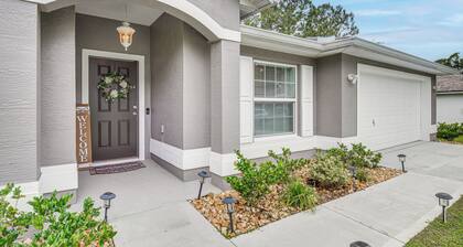 Snowbird's Nest w/ Easy Beach Access in Palm Coast