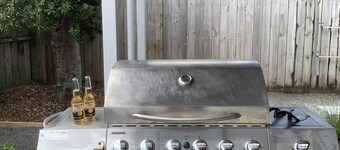 Hosts on the Coast Pawprints Cabin