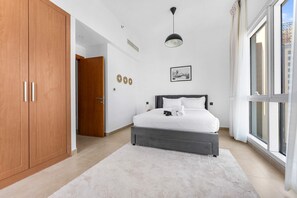 House | 1 bedroom, Internet - Barsha Heights Sleeps 2 With Swimming Pool (Dubai)