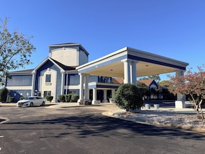 Exterior - Haven Inn & Suites (Louisburg)