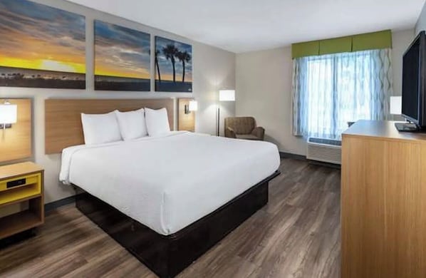 Single Room - Haven Inn & Suites (Louisburg)