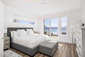 4 Schlafzimmer, Schreibtisch, Bügeleisen/Bügelbrett, WLAN