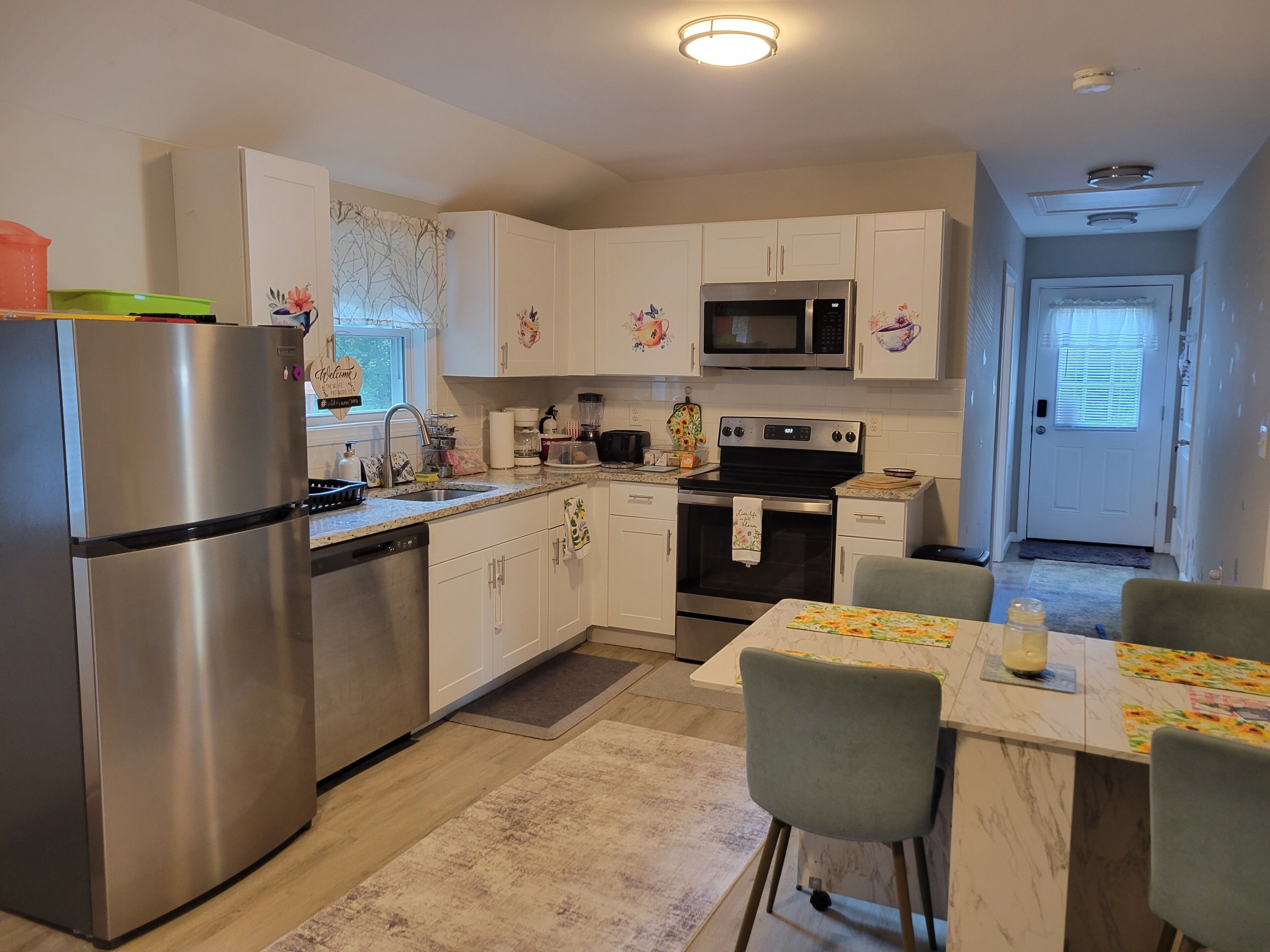 Microwave, stovetop, dishwasher