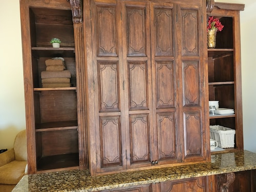 Charming 1-bedroom Casita in lovely Bernalillo, just 15 minutes to Albuquerque.