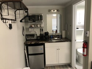 Private kitchen - All-inclusive Studio Apartment with utilities included-Unit 3 (Waterville)