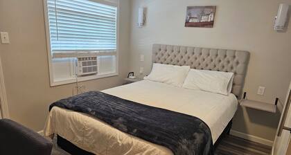 All-inclusive Studio Apartment with utilities included-Unit 3