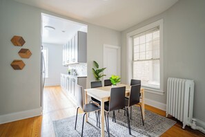 เอ็กซ์คลูซีฟอพาร์ทเมนท์, 2 ห้องนอน | ห้องรับประทานอาหาร