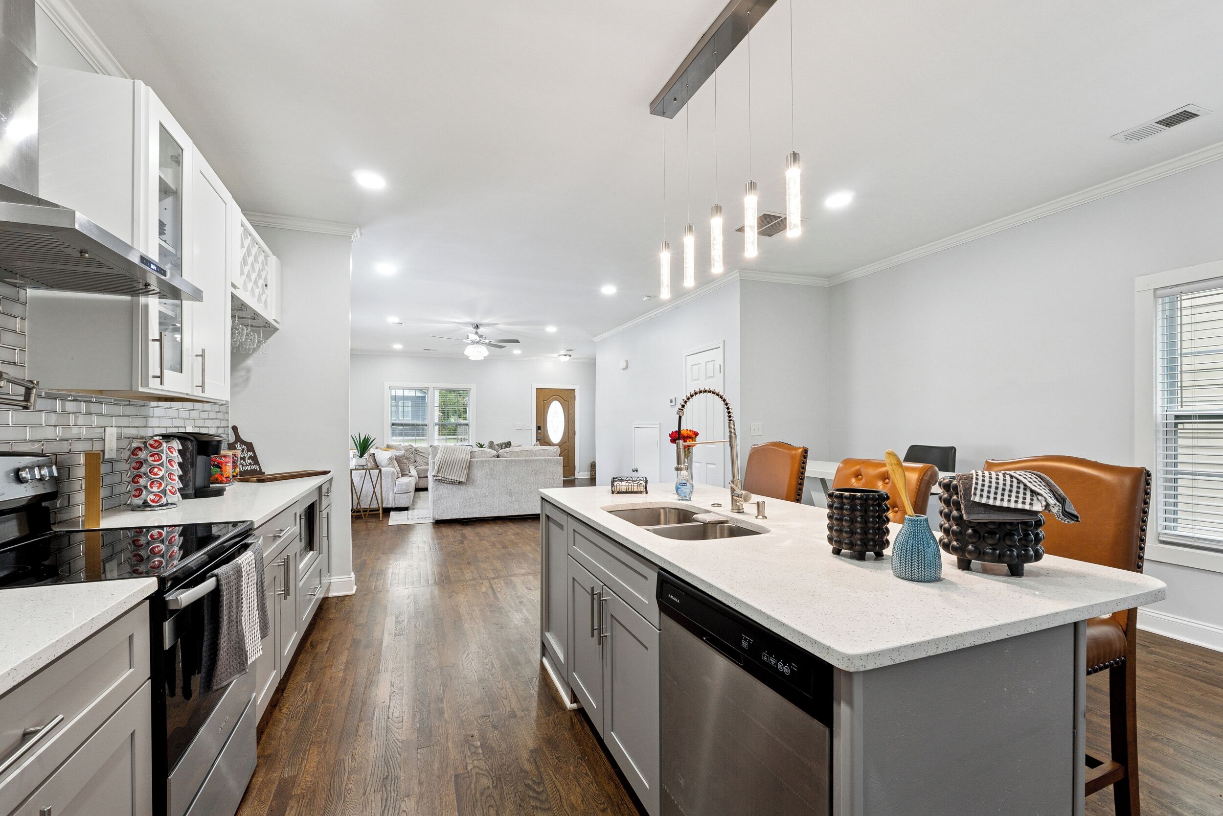 微波炉、烤箱、炉灶、洗碗机