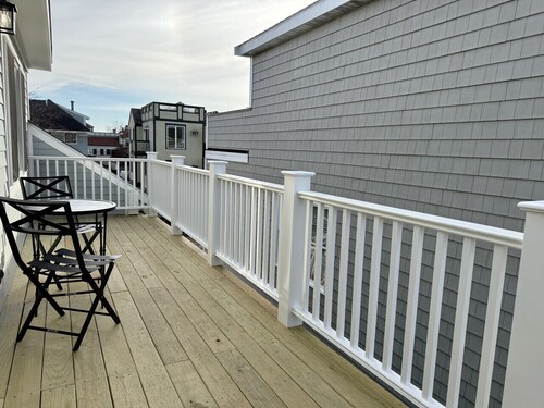 Magnolia Portside – Spacious 3BR on Thames St