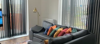 Thamesview Modern Retreat