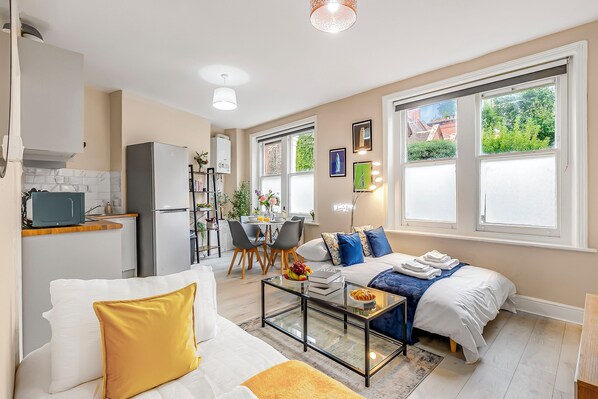 1 chambre, fer et planche à repasser, Wi-Fi, literie fournie