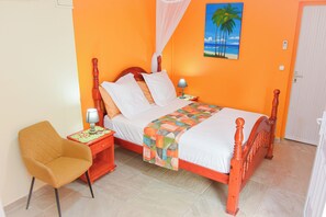 2 chambres, fer et planche à repasser, Wi-Fi gratuit, draps fournis