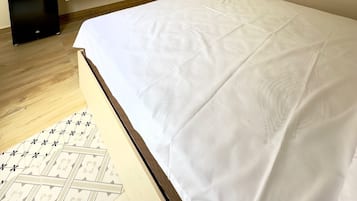 Accès Internet, draps fournis