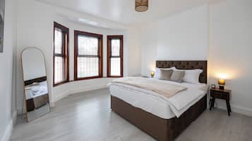 4 chambres, fer et planche Ă repasser, Wi-Fi, draps fournis
