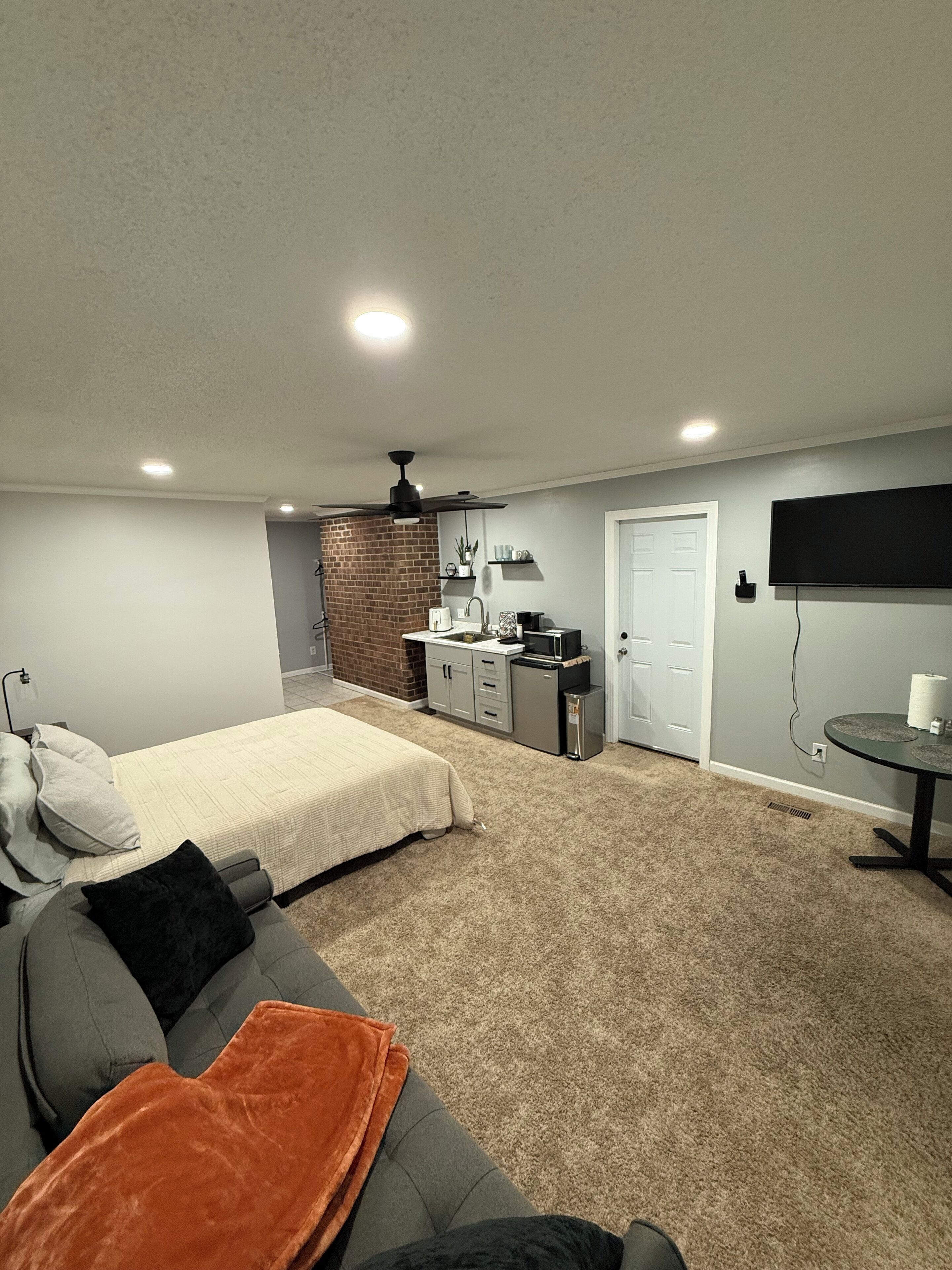 1 室のベッドルーム、アイロン / アイロン台、WiFi