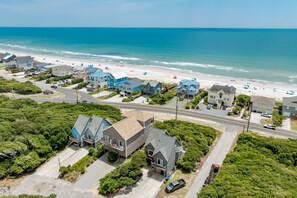 Exterior - Luxe. Steps to Beach. Pet Friendly. 1mi to Town (Surf City)