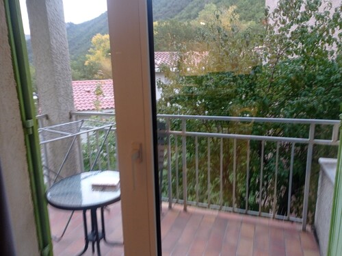 T2 proche des thermes, calme nature