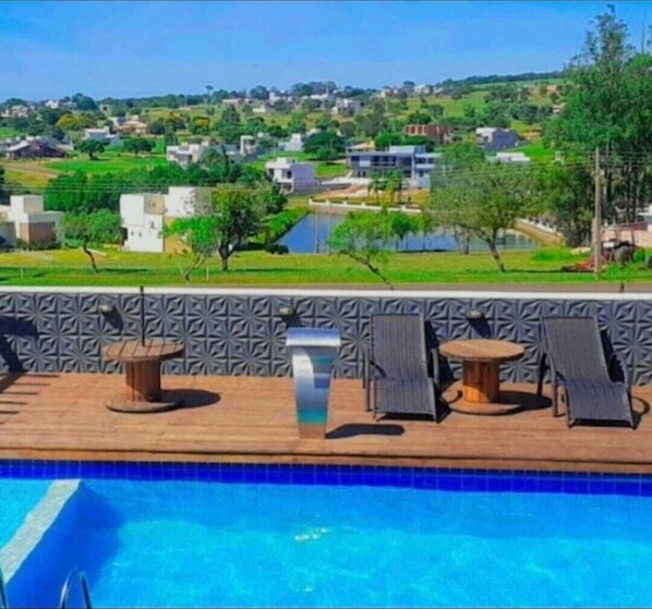 Alberca al aire libre