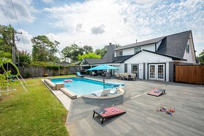 Pool - Modern Getaway - Heated Pool•Bar•Grill & Chill (Houston)