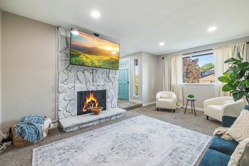 Sapphire Lodge - 3 bed home in prime of Kennewick