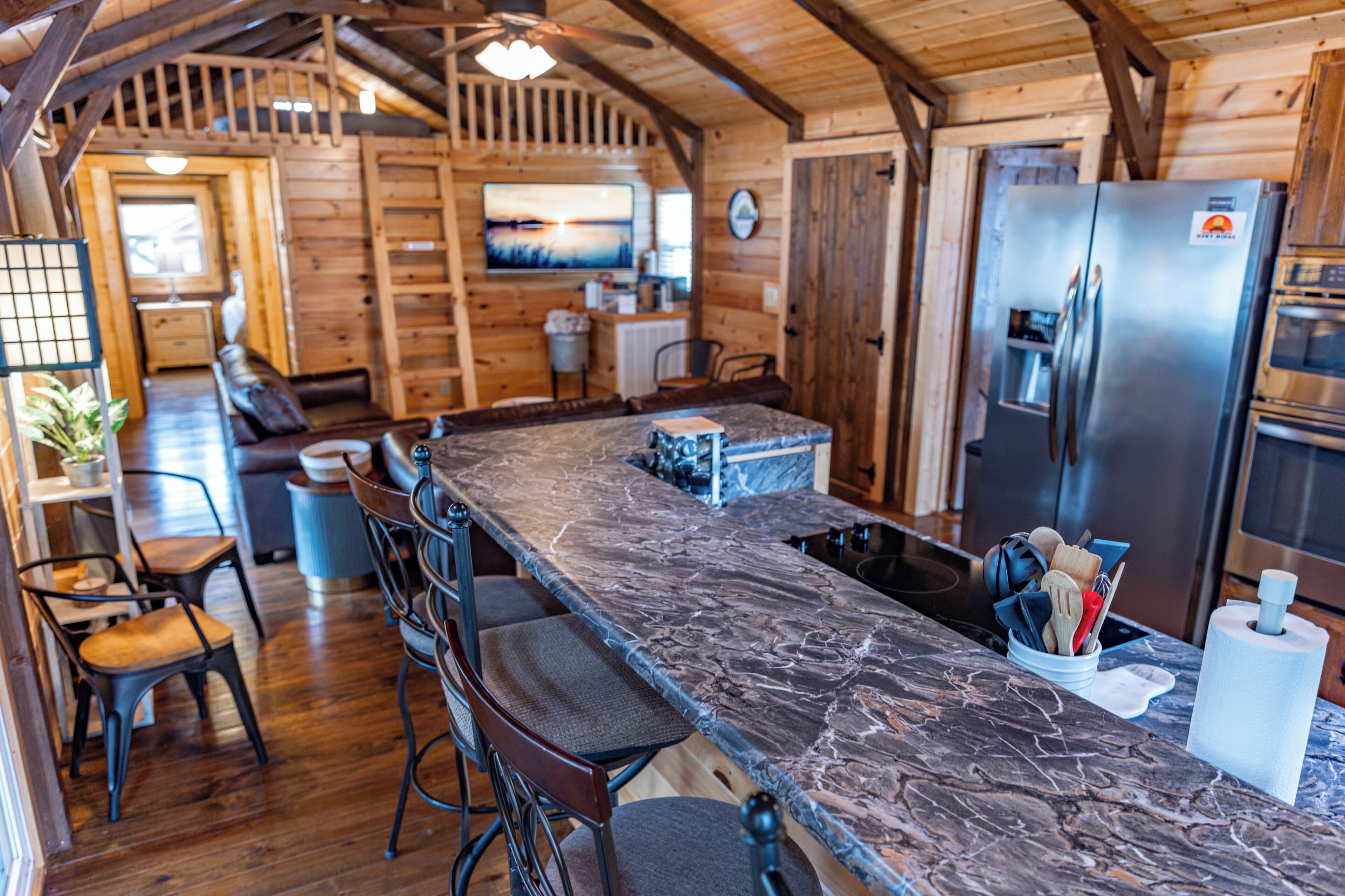 المنشأة من الداخل