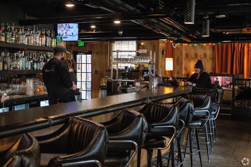 Cozy and charming 2-bedroom Apartment in Grand Rapids with AC