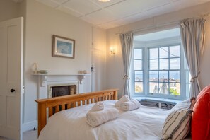 5 soveværelser, skrivebord, strygejern/strygebræt, Wi-Fi