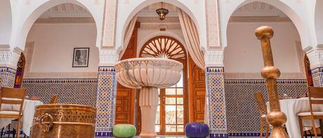 Colazione completa inclusa, servita tutte le mattine