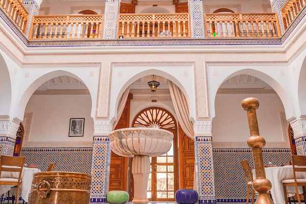 Free daily full breakfast