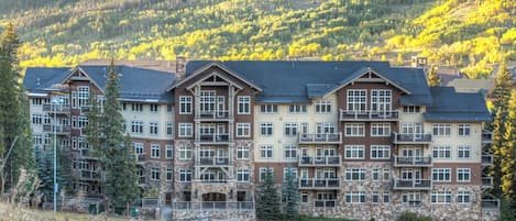 Căn hộ (4 Bedrooms) | Ngoại thất