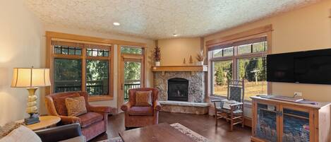 Apartment (4 Bedrooms) | Front of property