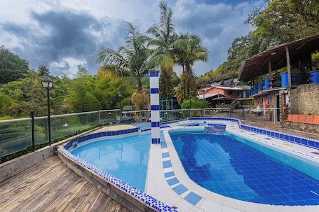2 outdoor pools. HOTEL SANTO TOMAS PREMIUN GROUP