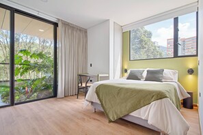 2 makuuhuonetta, silitysrauta/-lauta, internet, vuodevaatteet