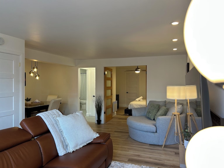 Loft Confort, New, For Two, Super Guest, Free Parking, Ground Floor - Lévis