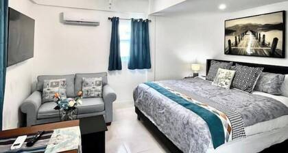 Lovely Studio#D in Venetian Road