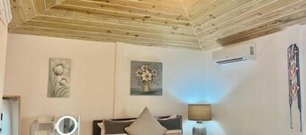 Cozy one bedroom Suite #C in Venetian Road