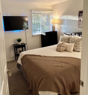 3 quartos, ferros/tábuas de passar roupa, Wi-Fi, roupa de cama