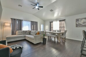 TV connectée, table de tennis de table