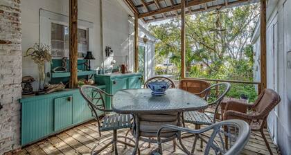 The Old Carrabelle Hotel